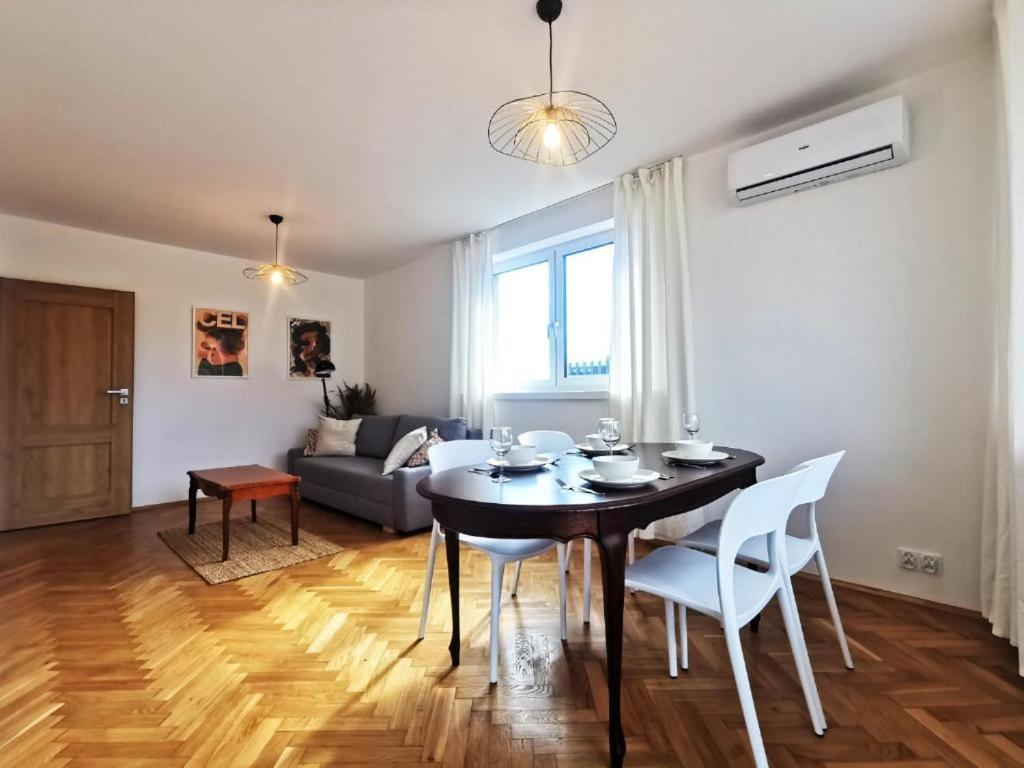 Wroc'Love Haukego Bosaka Check-In 24H Wrocław Kültér fotó